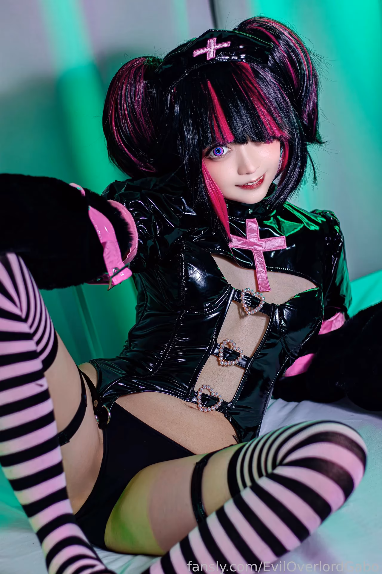 Evil Overlord Gabo as Juri Han — cosplay photo 26 of 28