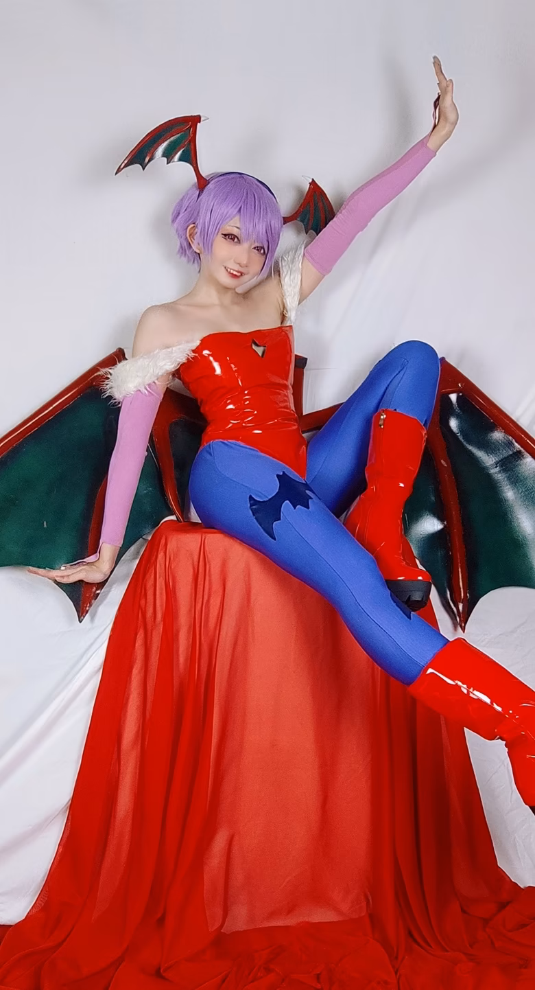 Evil Overlord Gabo as Lilith Aensland — cosplay photo 12 of 22