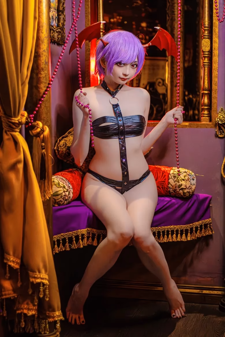 Evil Overlord Gabo as Lilith Aensland — cosplay photo 19 of 22
