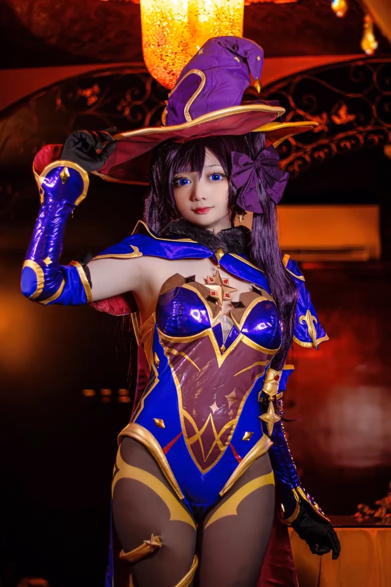 Evil Overlord Gabo as Mona Megistus — cosplay photo 10 of 31