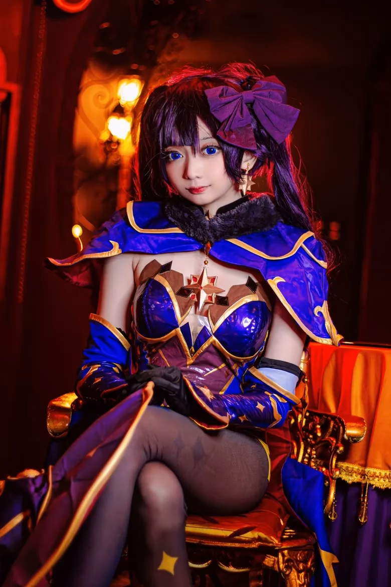 Evil Overlord Gabo as Mona Megistus — cosplay photo 11 of 31