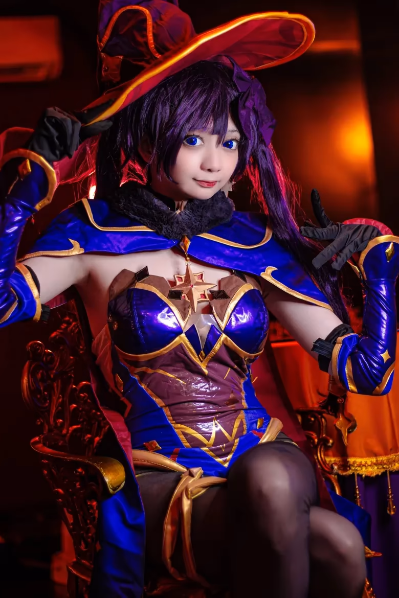 Evil Overlord Gabo as Mona Megistus — cosplay photo 13 of 31