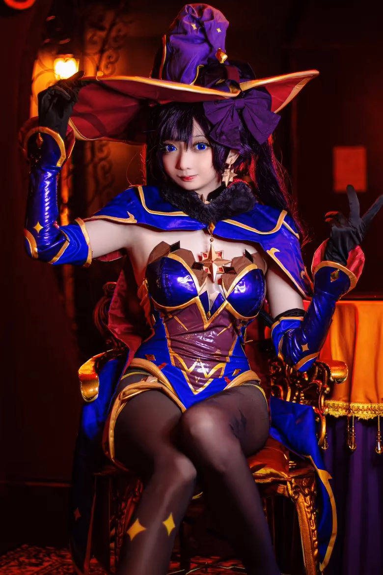 Evil Overlord Gabo as Mona Megistus — cosplay photo 15 of 31