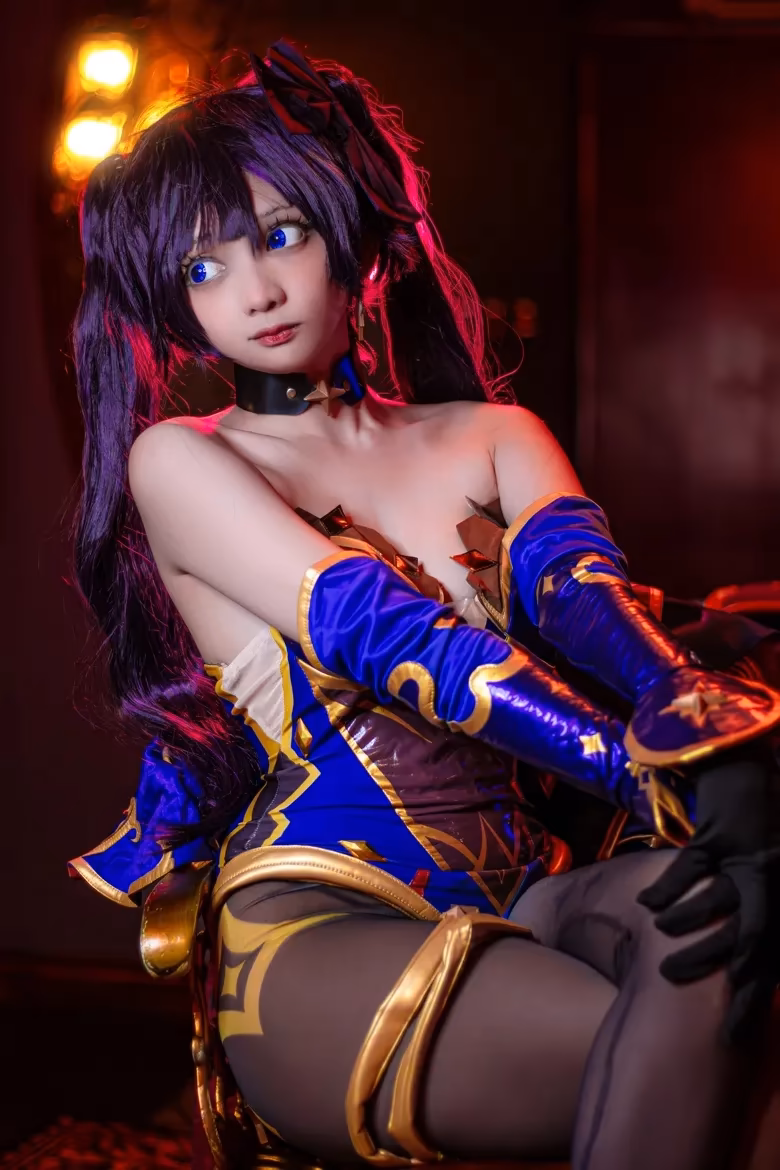 Evil Overlord Gabo as Mona Megistus — cosplay photo 17 of 31