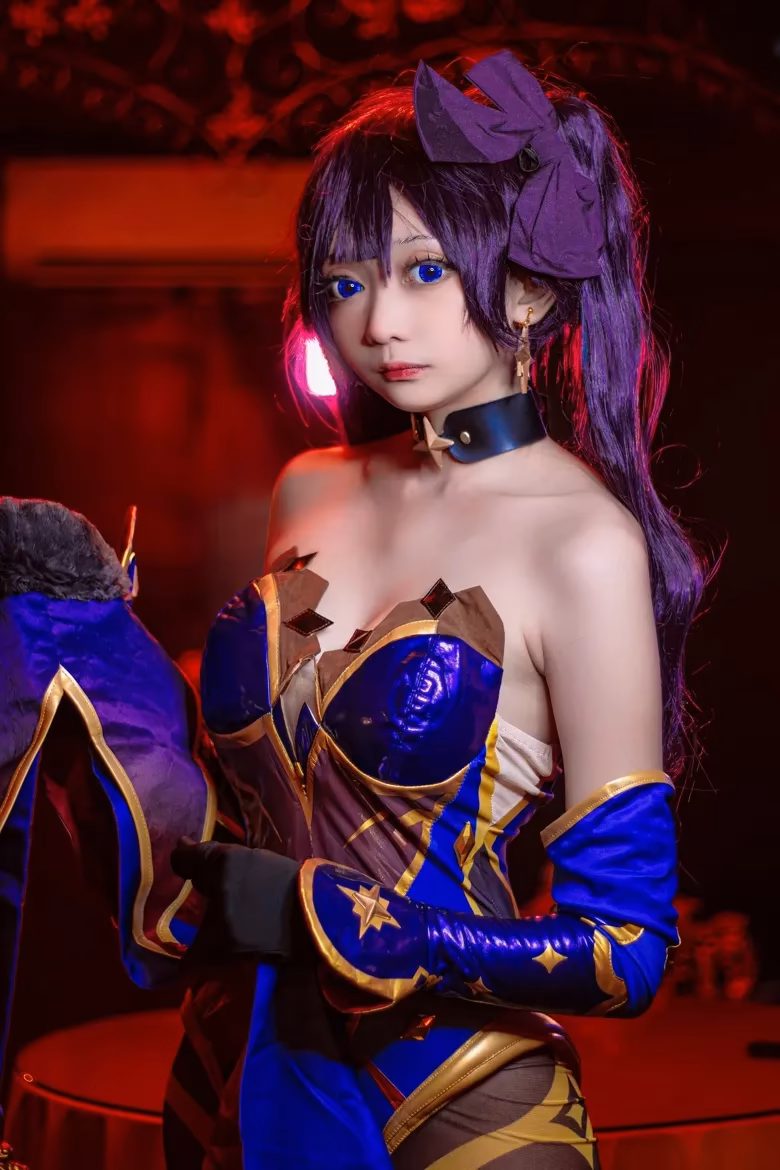 Evil Overlord Gabo as Mona Megistus — cosplay photo 20 of 31