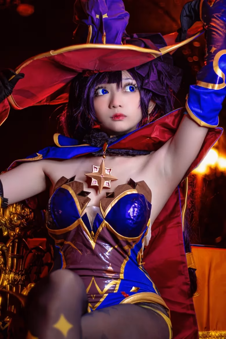 Evil Overlord Gabo as Mona Megistus — cosplay photo 22 of 31