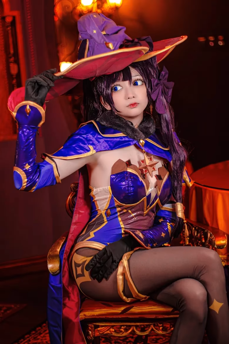 Evil Overlord Gabo as Mona Megistus — cosplay photo 26 of 31