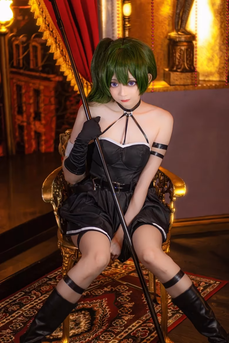 Evil Overlord Gabo as Ubel — cosplay photo 13 of 24