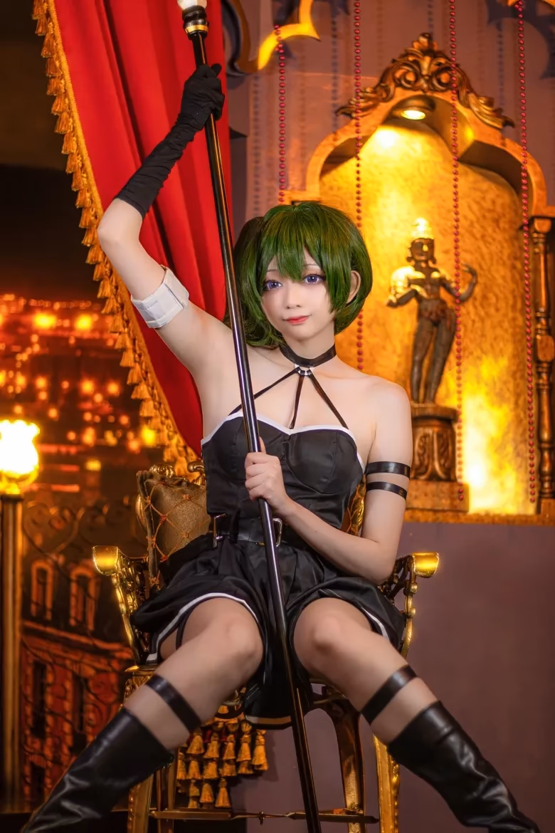 Evil Overlord Gabo as Ubel — cosplay photo 14 of 24