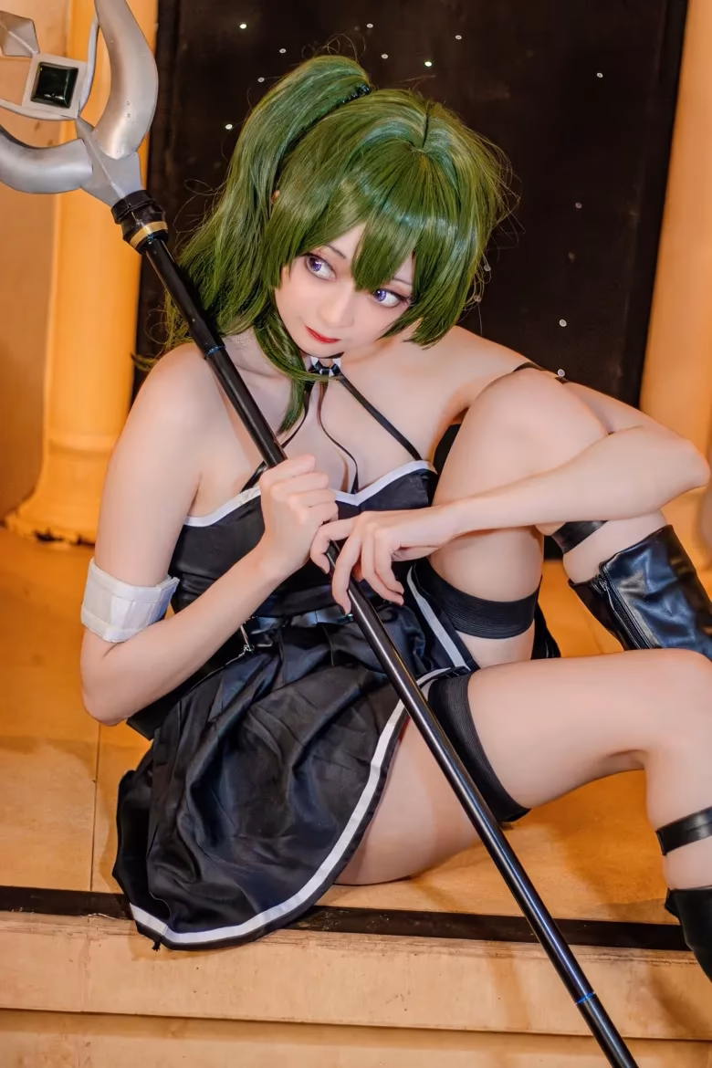 Evil Overlord Gabo as Ubel — cosplay photo 22 of 24