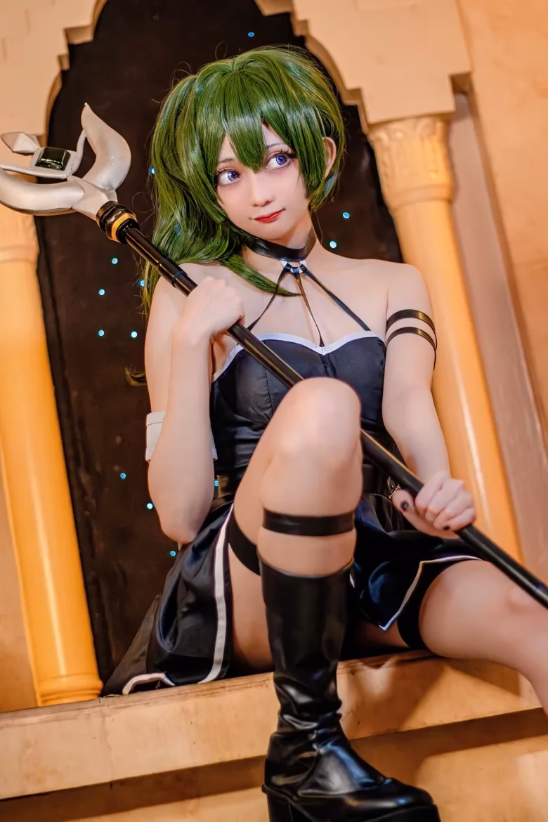 Evil Overlord Gabo as Ubel — cosplay photo 24 of 24