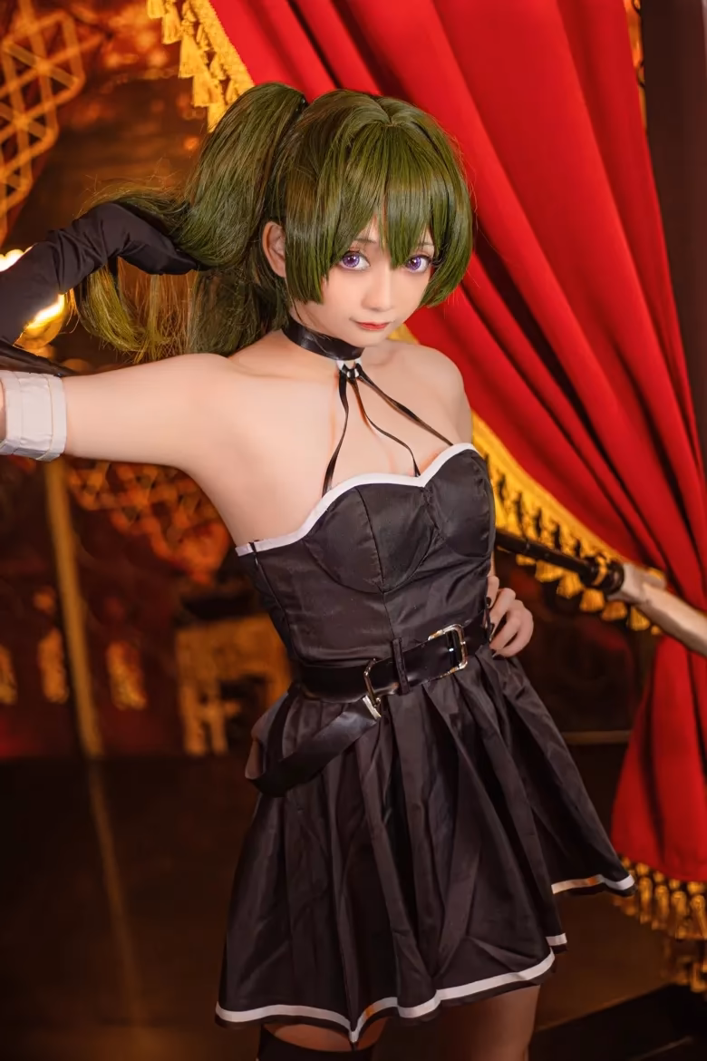 Evil Overlord Gabo as Ubel — cosplay photo 3 of 24