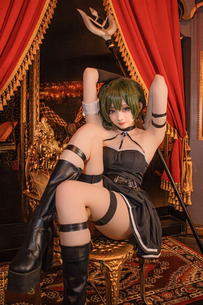Evil Overlord Gabo as Ubel — cosplay photo 8 of 24
