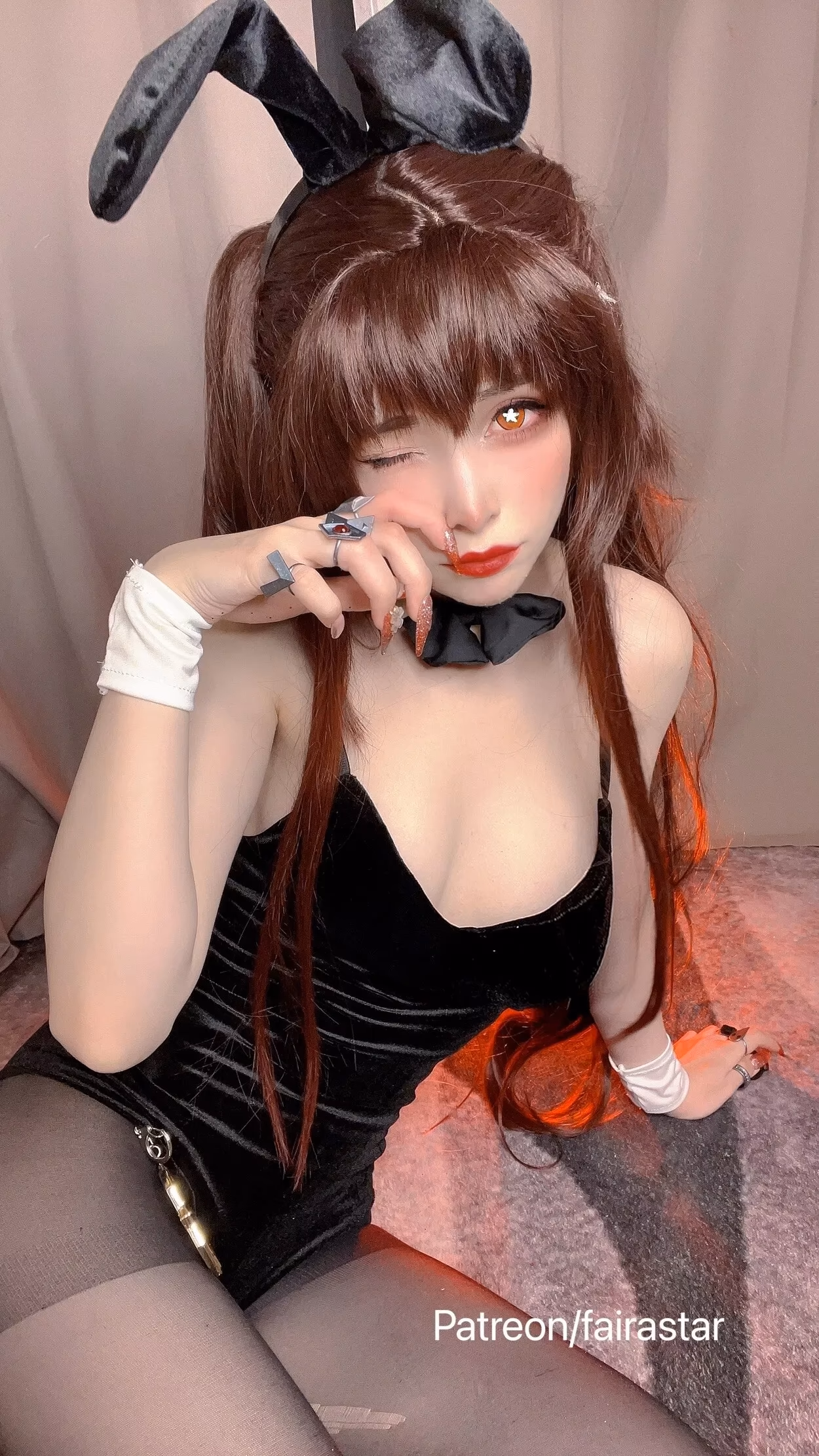 Faira Star as Hu Tao — cosplay photo 3 of 9
