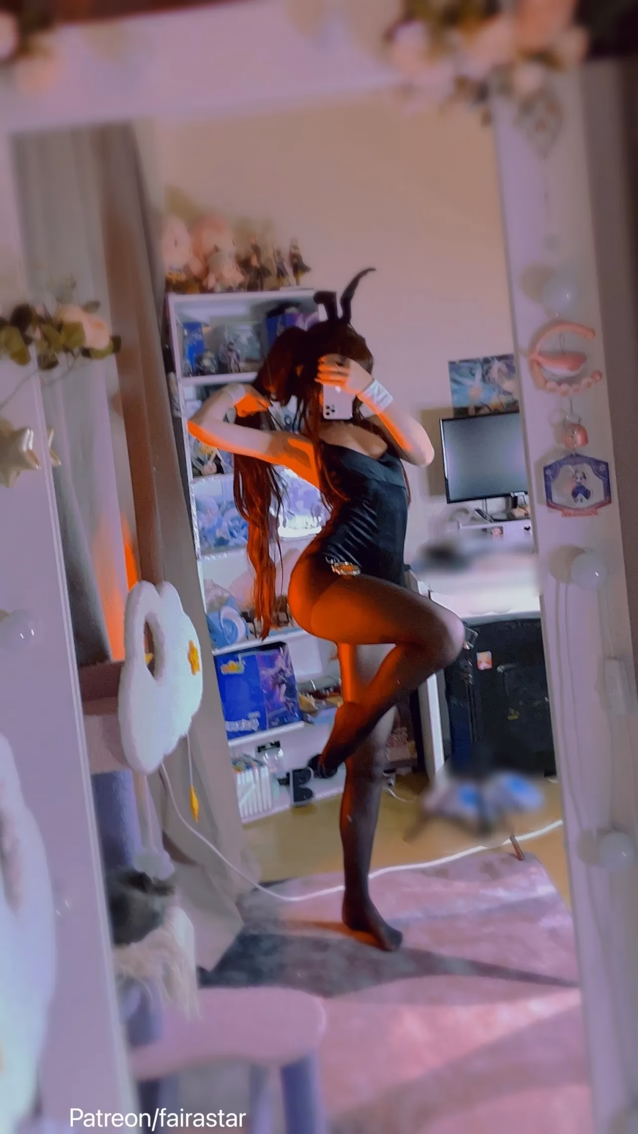 Faira Star as Hu Tao — cosplay photo 9 of 9