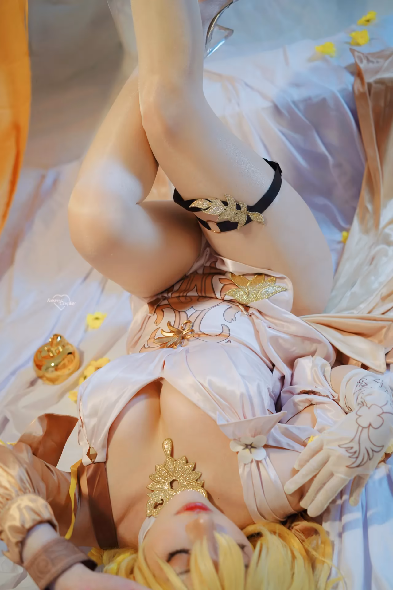 Faixvey as Aglaea — cosplay photo 10 of 10