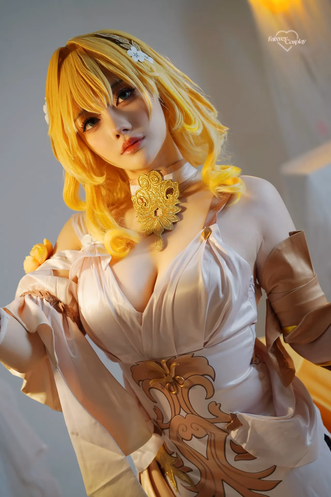 Faixvey as Aglaea — cosplay photo 3 of 10