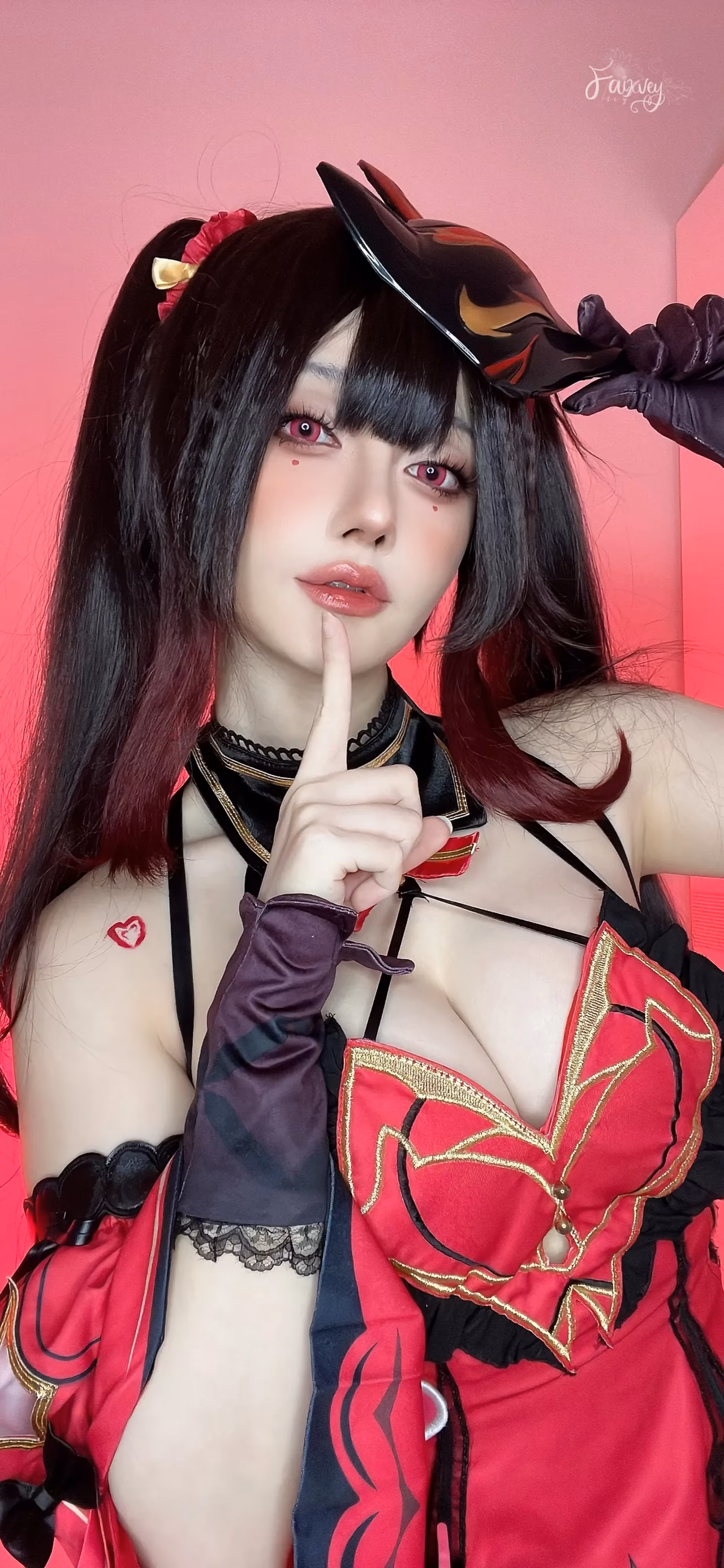 Faixvey as Sparkle — cosplay photo 5 of 11