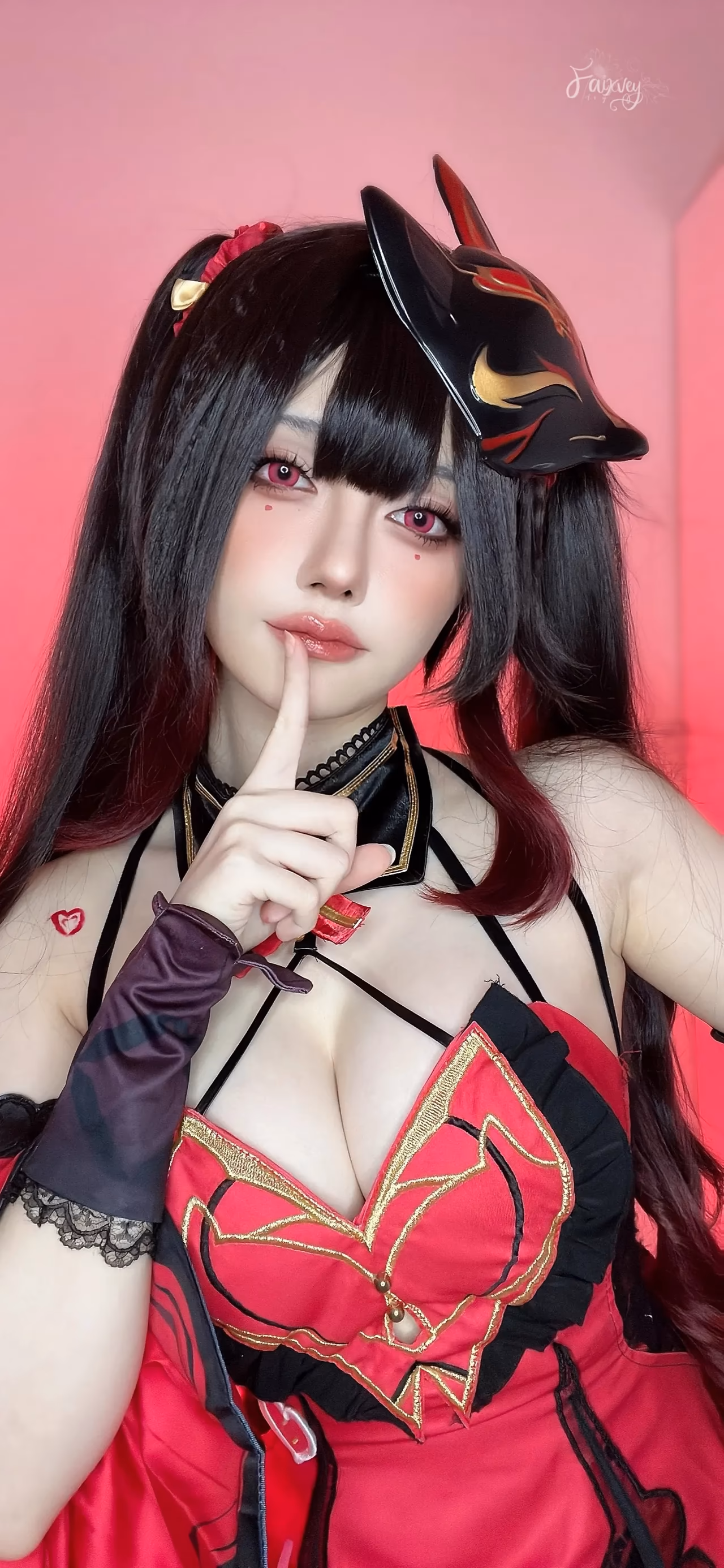 Faixvey as Sparkle — cosplay photo 6 of 11