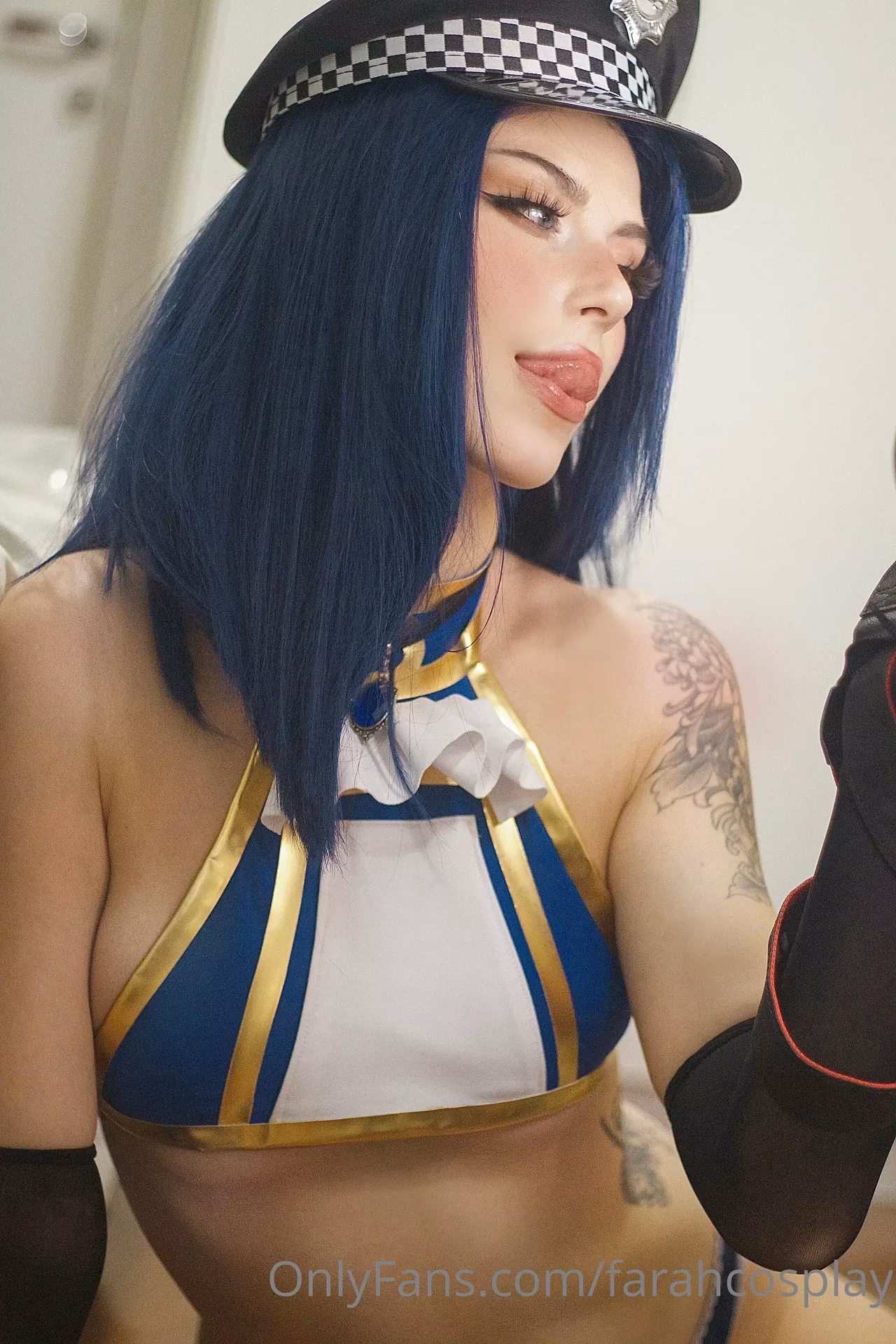 FarahRush as Caitlyn Kiramman — cosplay photo 12 of 18