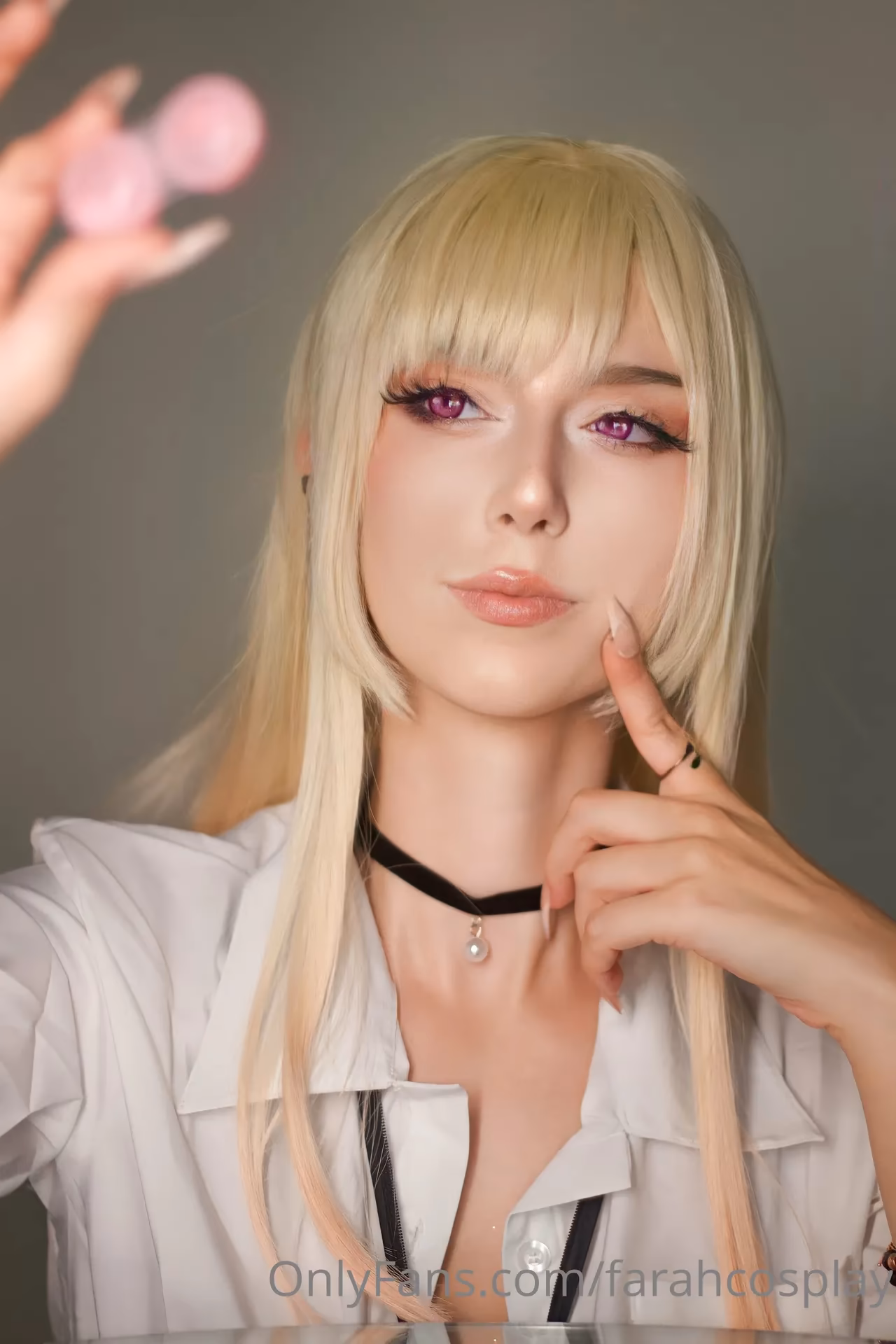 FarahRush as Marin Kitagawa — cosplay photo 6 of 10