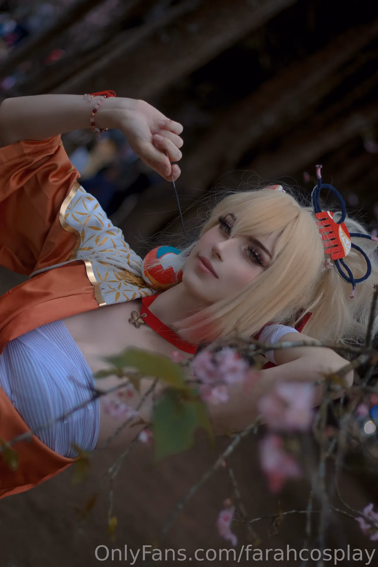 FarahRush as Yoimiya — cosplay photo 8 of 9