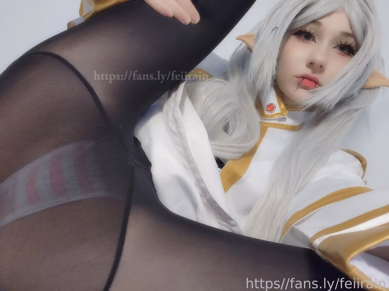 feiirain444 as Frieren — cosplay photo 32 of 92
