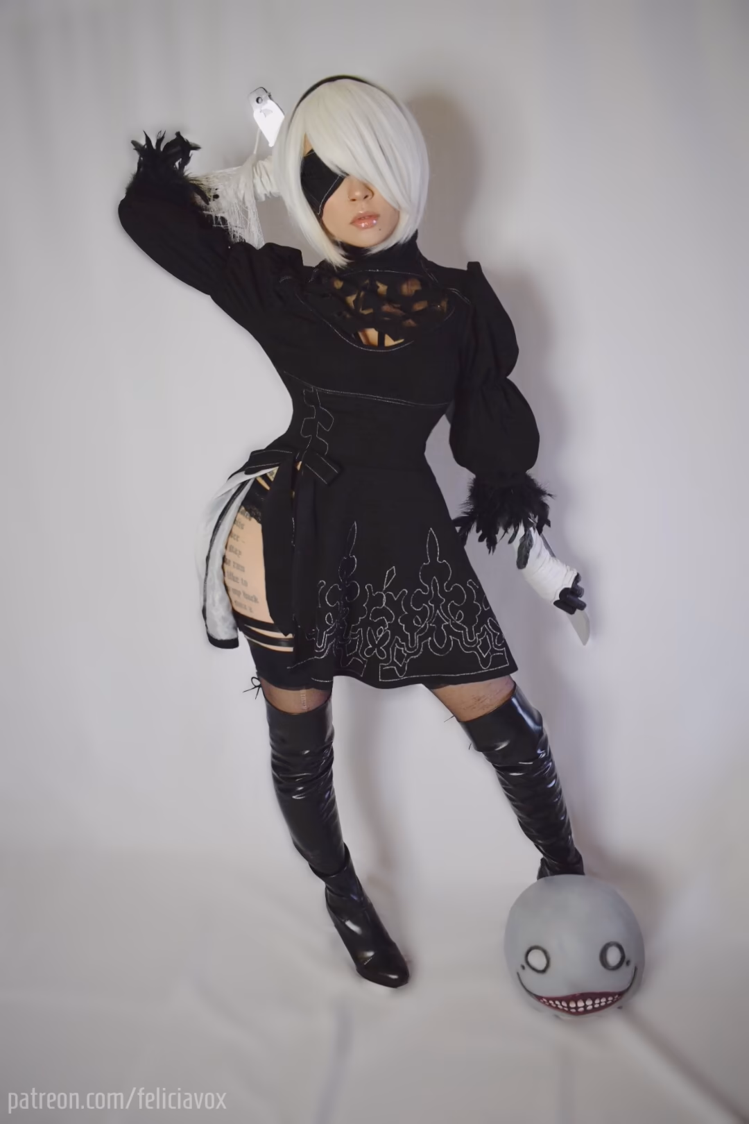 Felicia Vox as 2B — cosplay photo 29 of 60