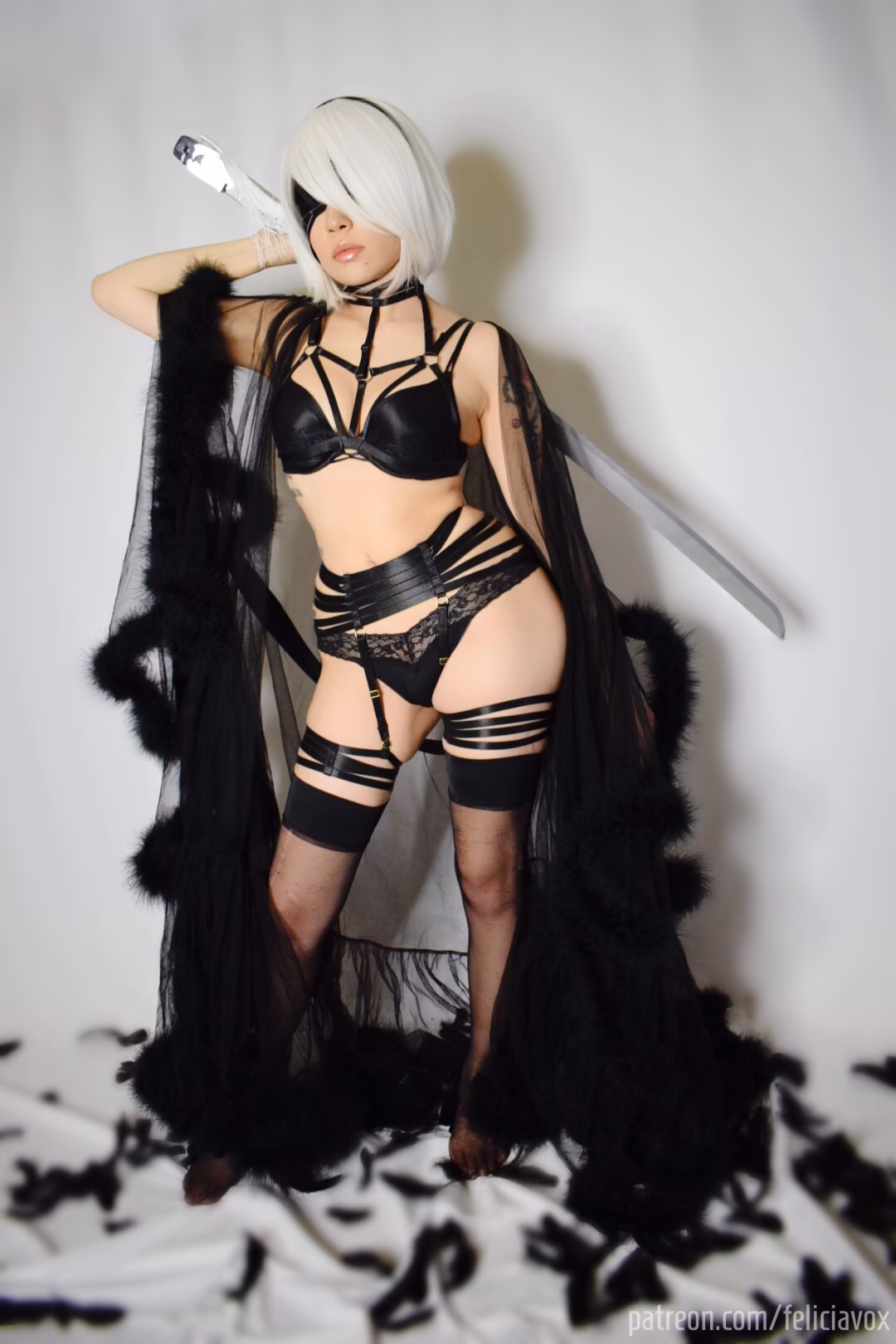 Felicia Vox as 2B — cosplay photo 34 of 60
