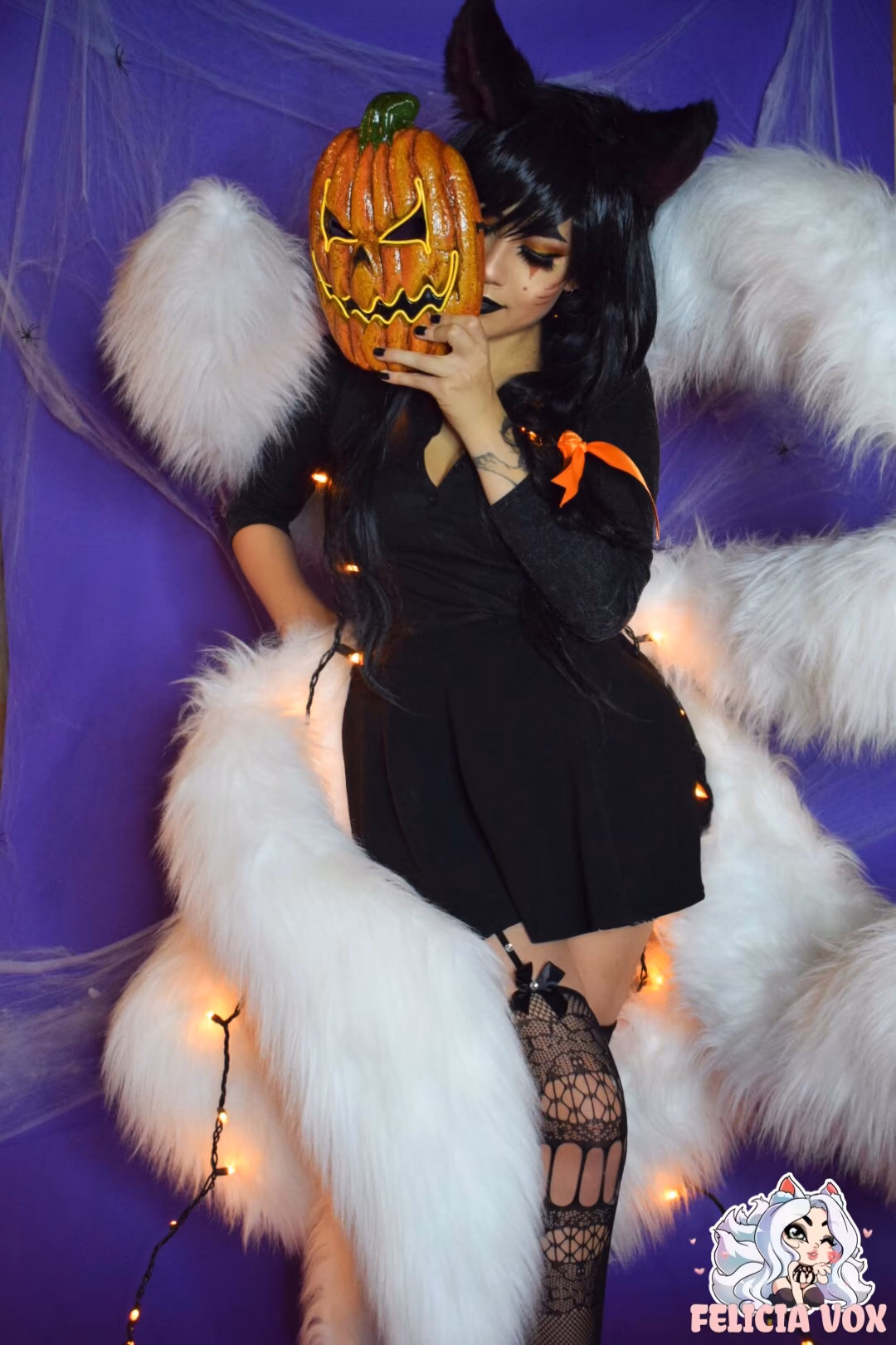 Felicia Vox as Ahri — cosplay photo 19 of 77