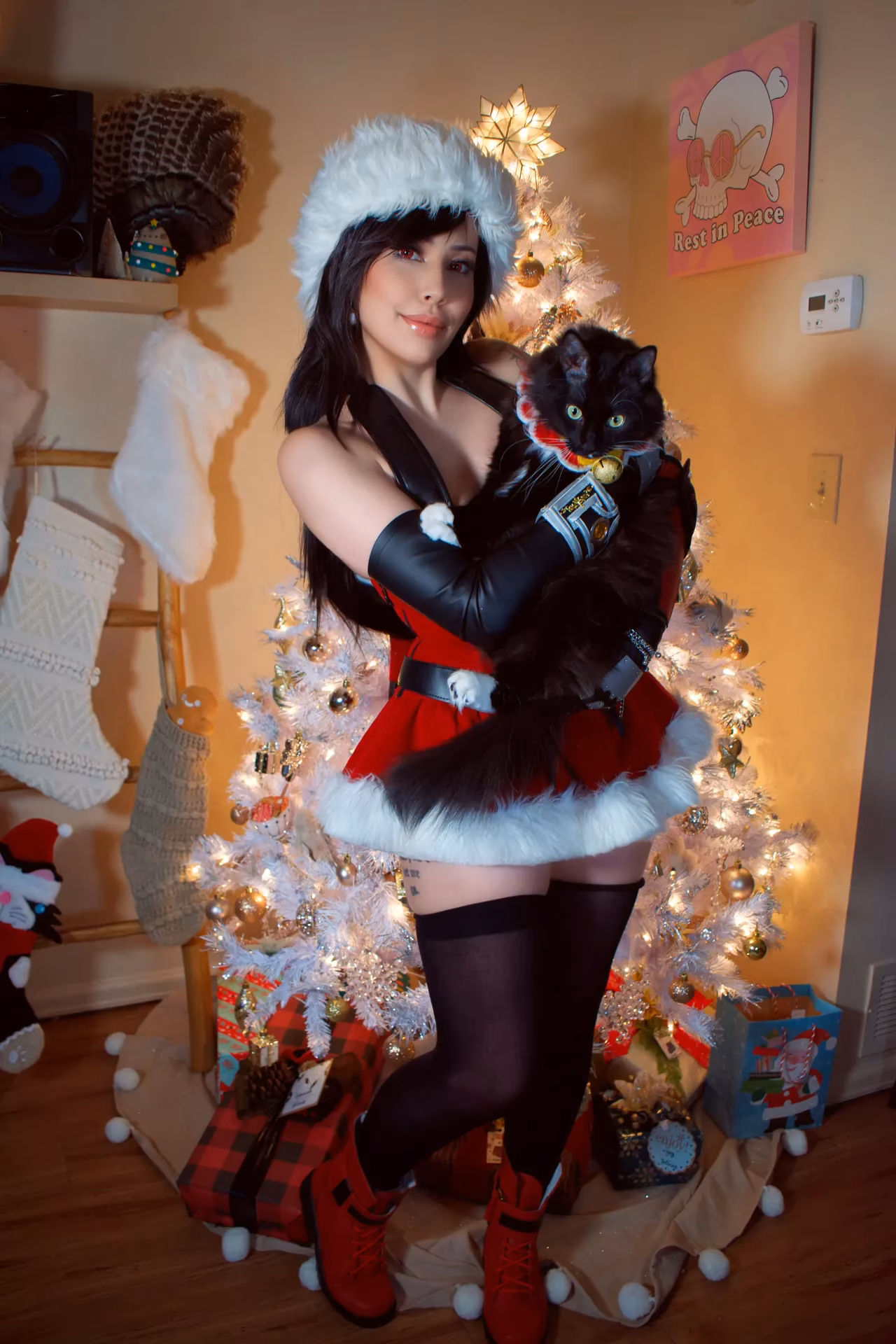 Felicia Vox as Tifa Lockhart — cosplay photo 20 of 47