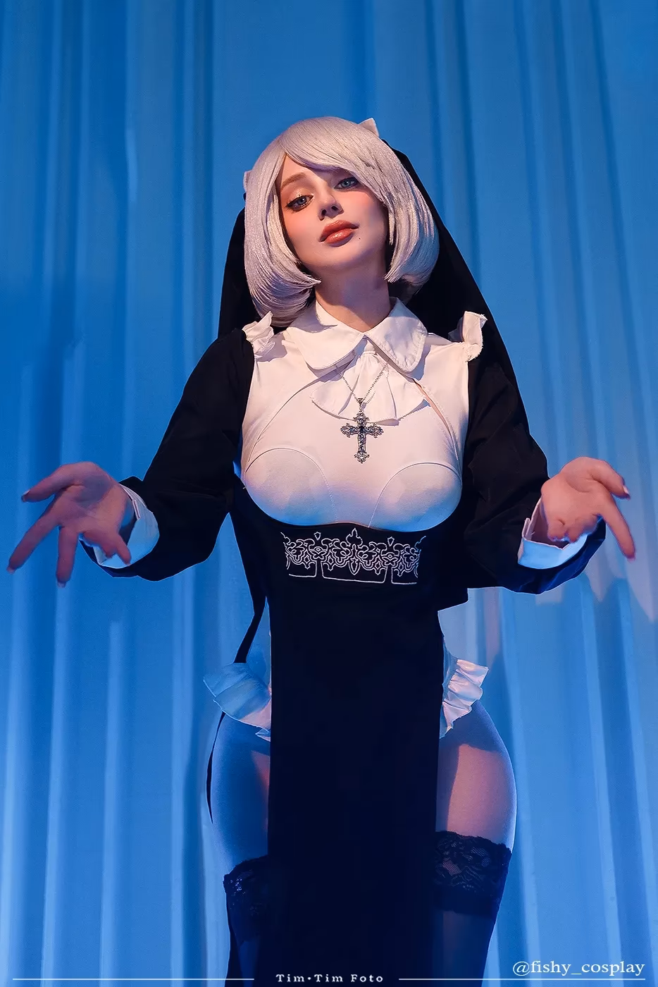 Fishy Cosplay as 2B — cosplay photo 2 of 17