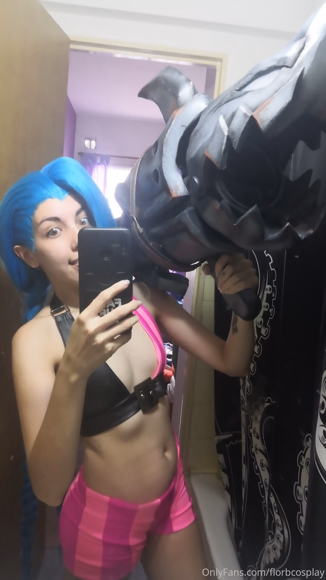 Flor B as Jinx — cosplay photo 16 of 17