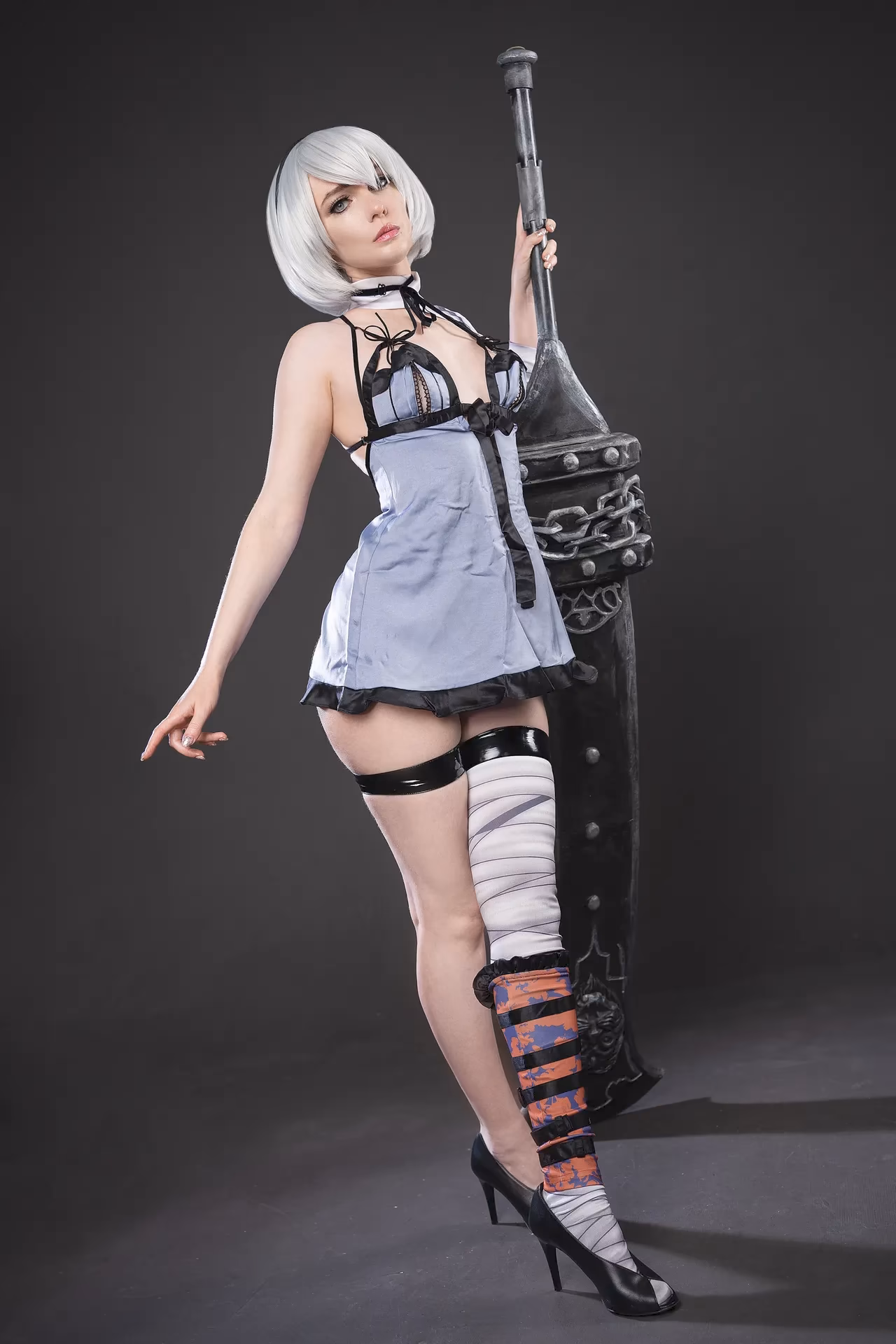 Flora Daria as 2B — cosplay photo 18 of 25