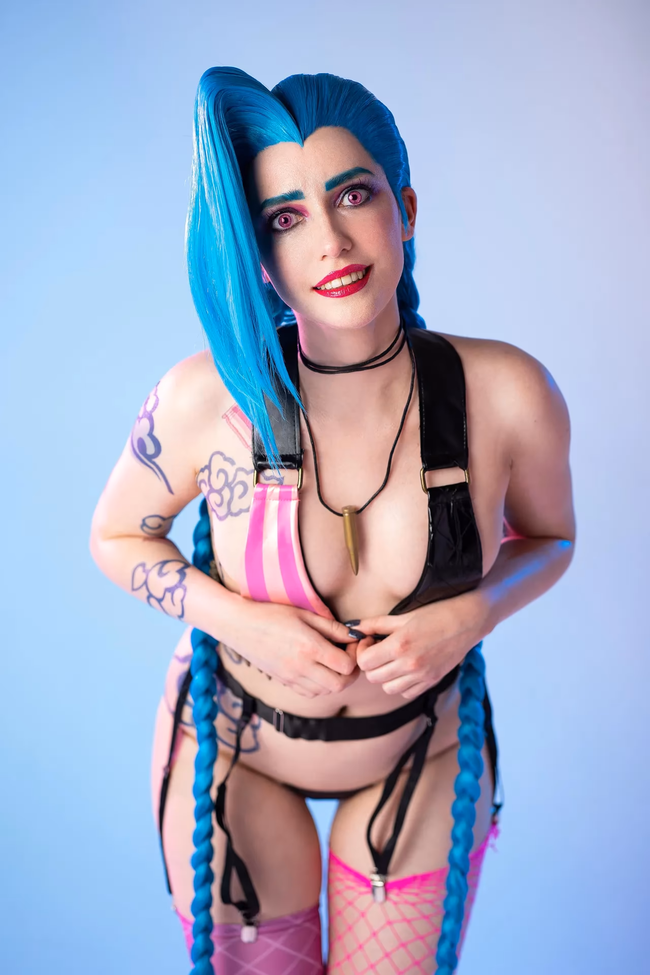 Flora Daria as Jinx — cosplay photo 12 of 29