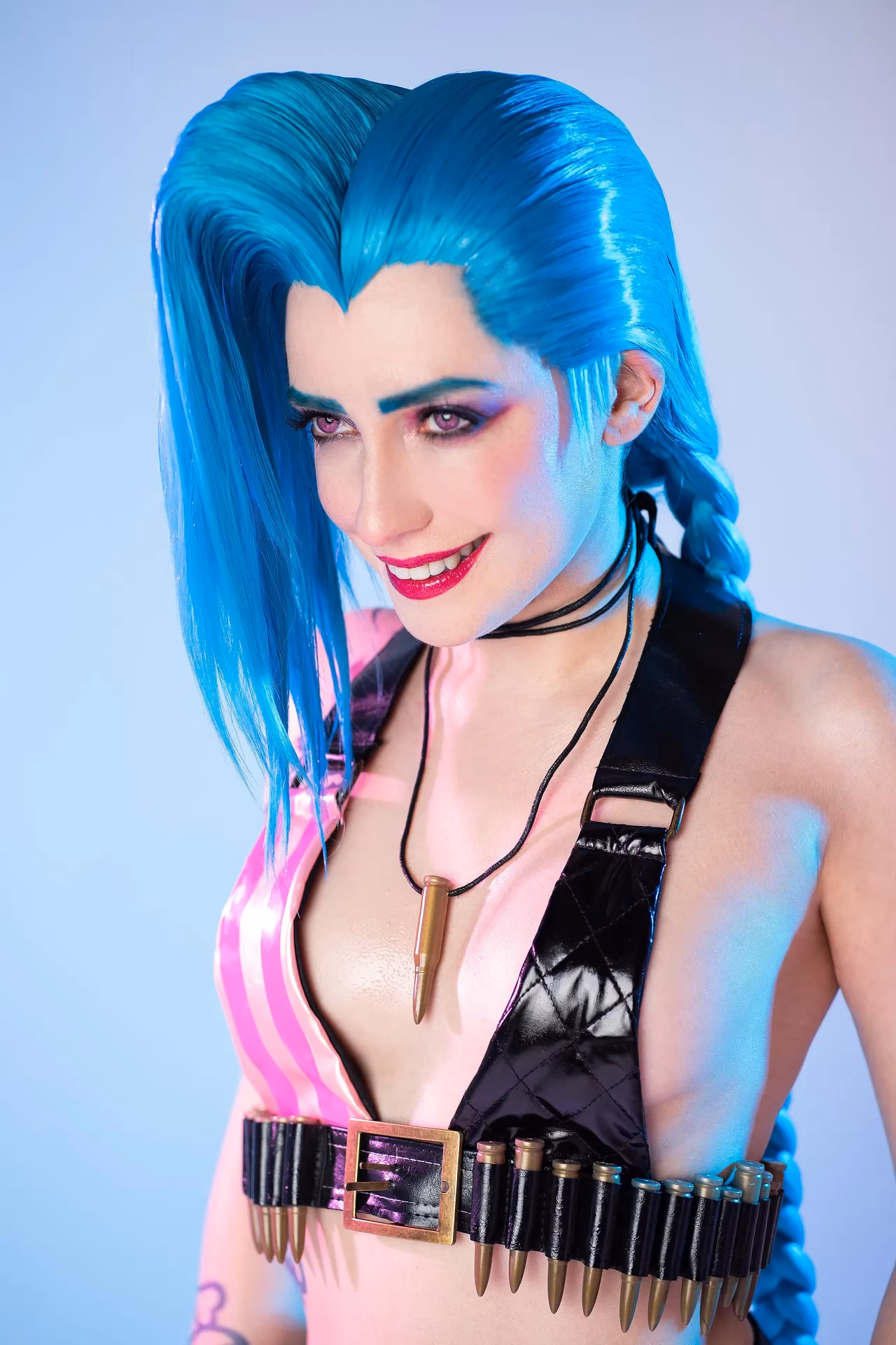 Flora Daria as Jinx — cosplay photo 8 of 29
