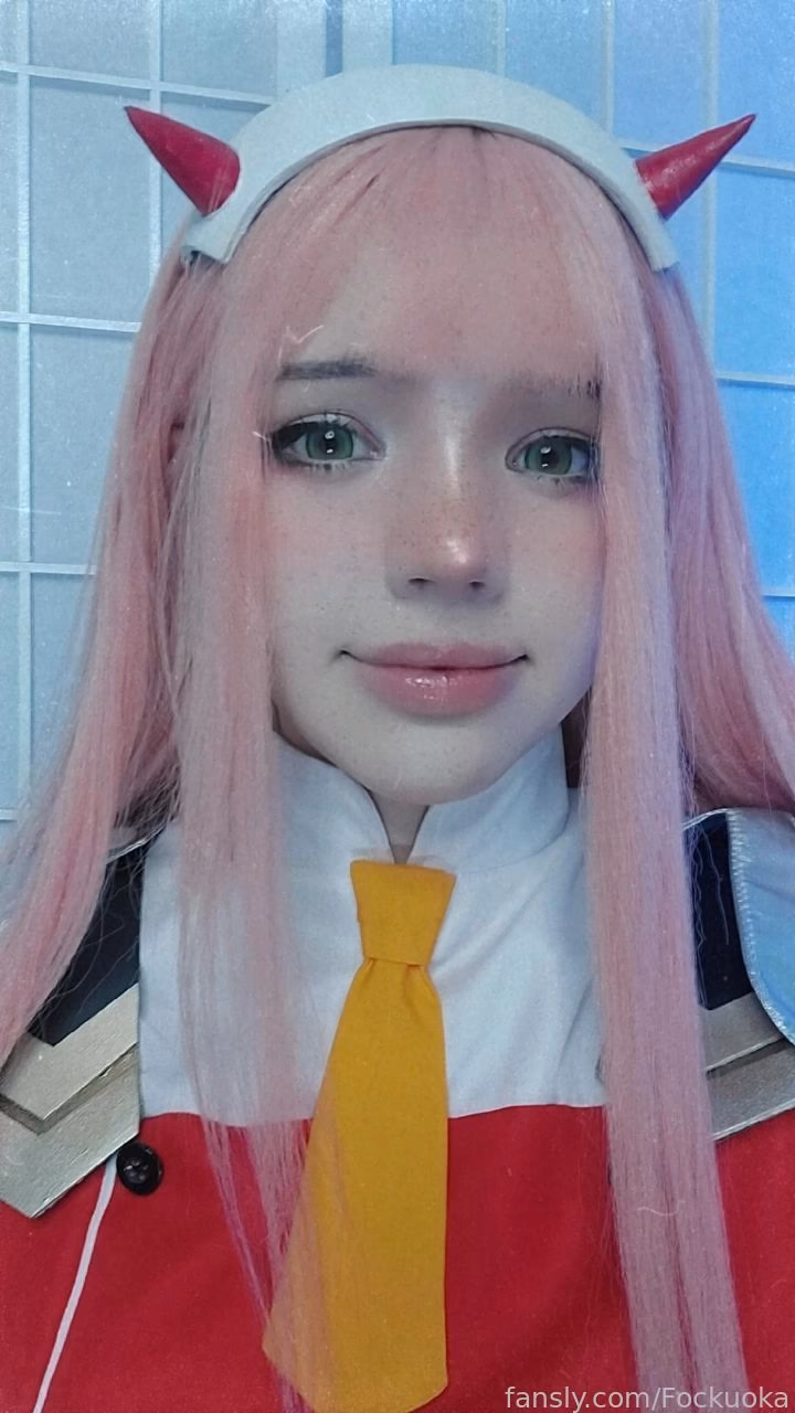 Fockuoka as Zero Two — cosplay photo 2 of 29