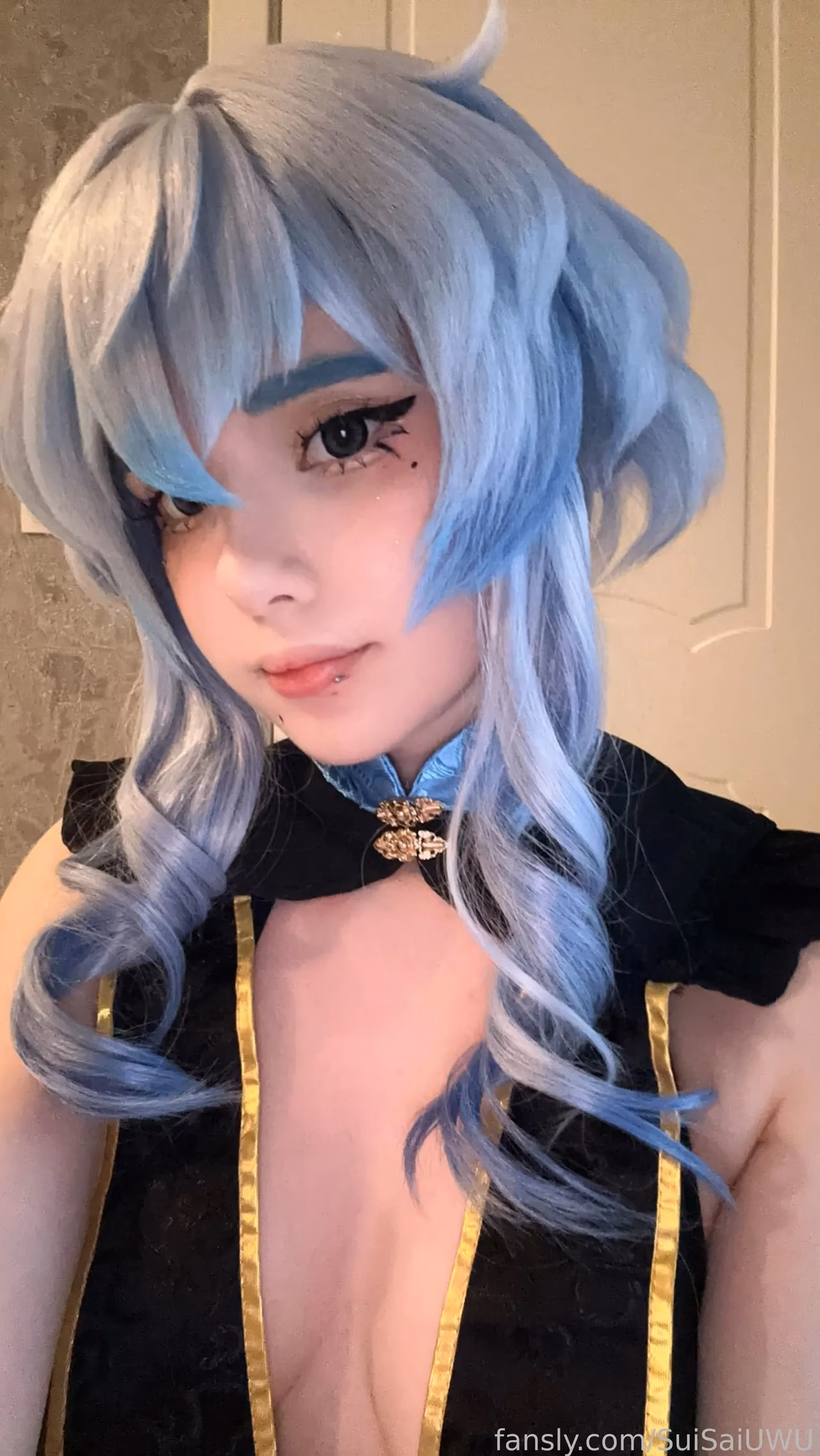 Frauleinmilk as Qiqi — cosplay photo 24 of 25