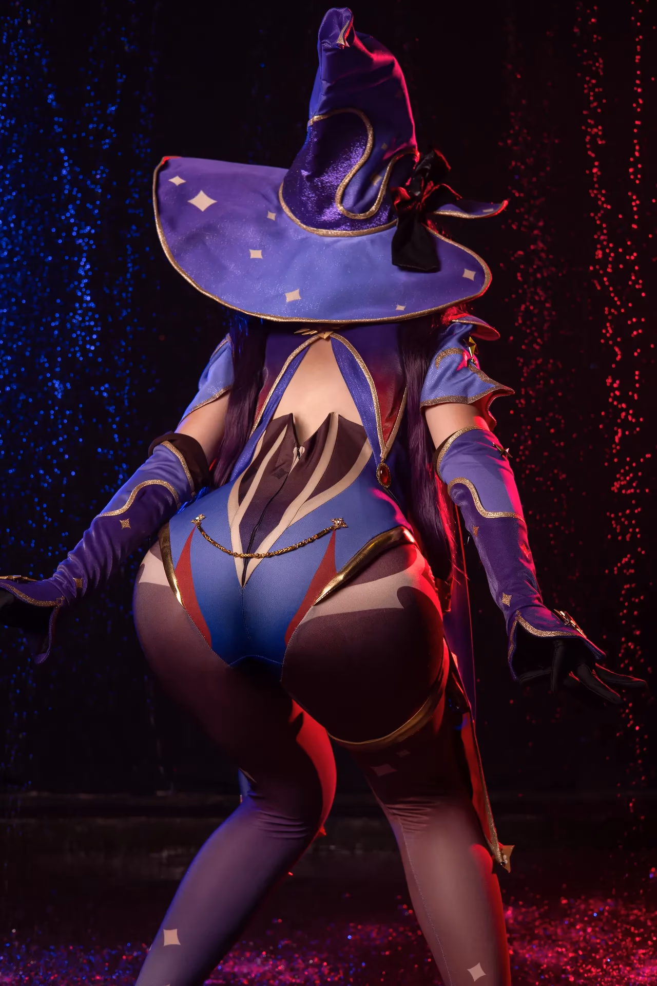 FrauRin as Mona Megistus — cosplay photo 17 of 84