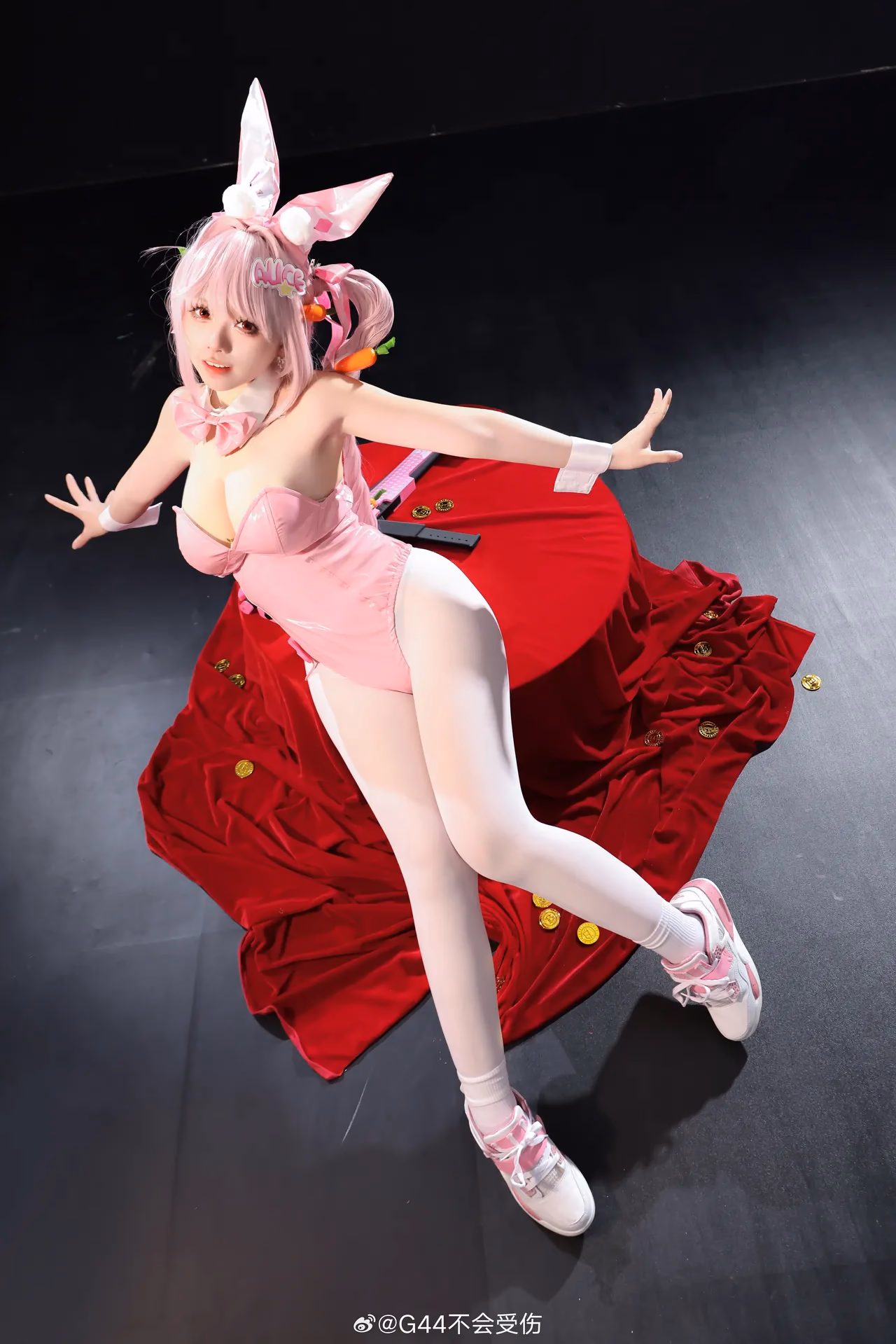 G44 wa Kizutsukanai as Alice — cosplay photo 10 of 15
