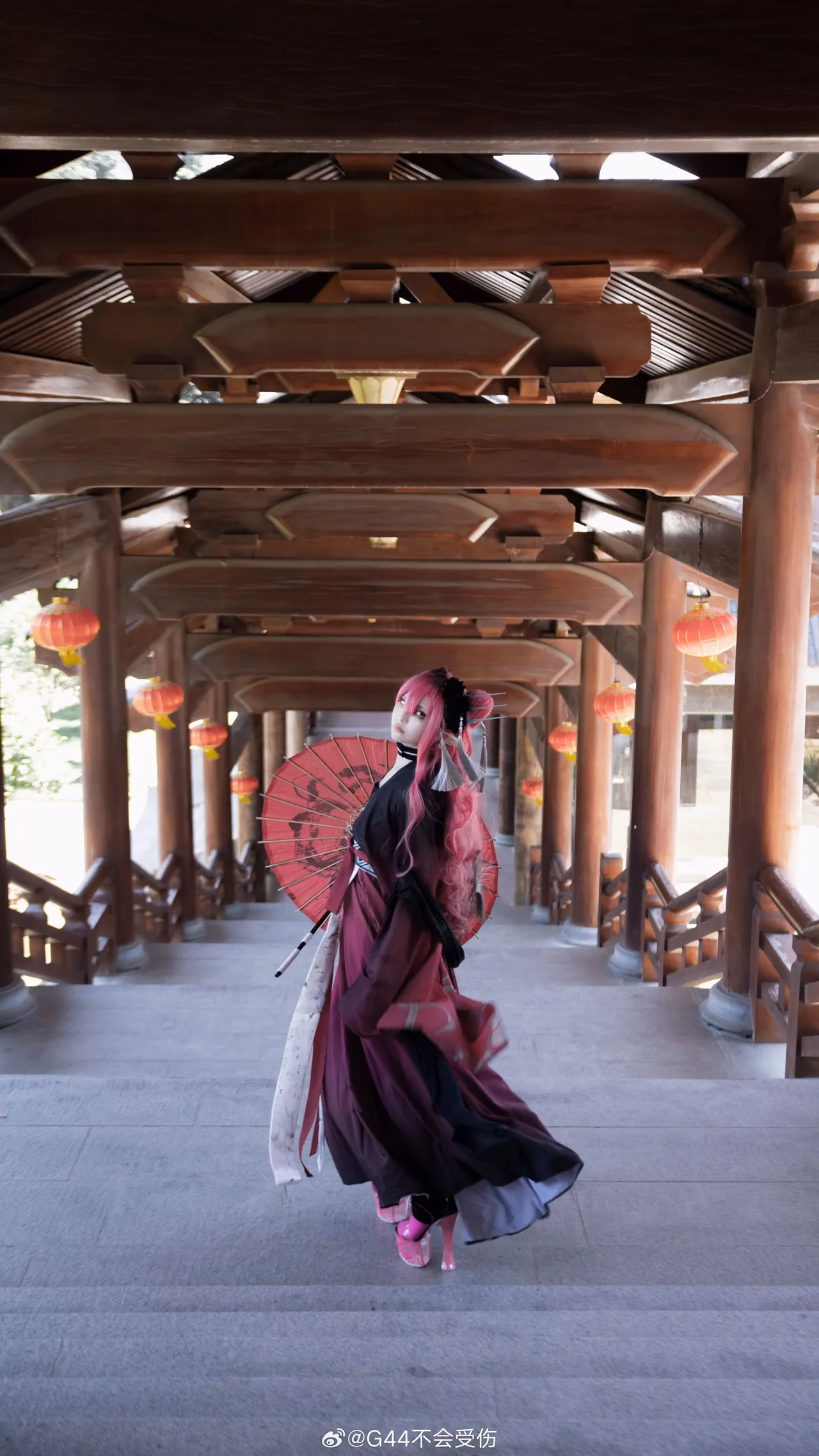 G44 wa Kizutsukanai as Baobhan Sith — cosplay photo 13 of 13