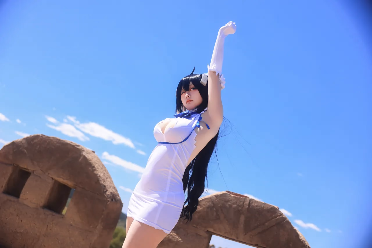 G44 wa Kizutsukanai as Hestia — cosplay photo 17 of 21