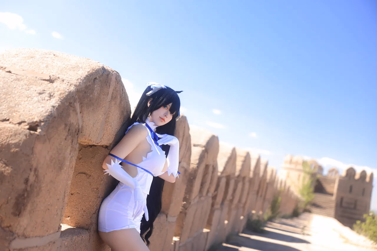 G44 wa Kizutsukanai as Hestia — cosplay photo 6 of 21