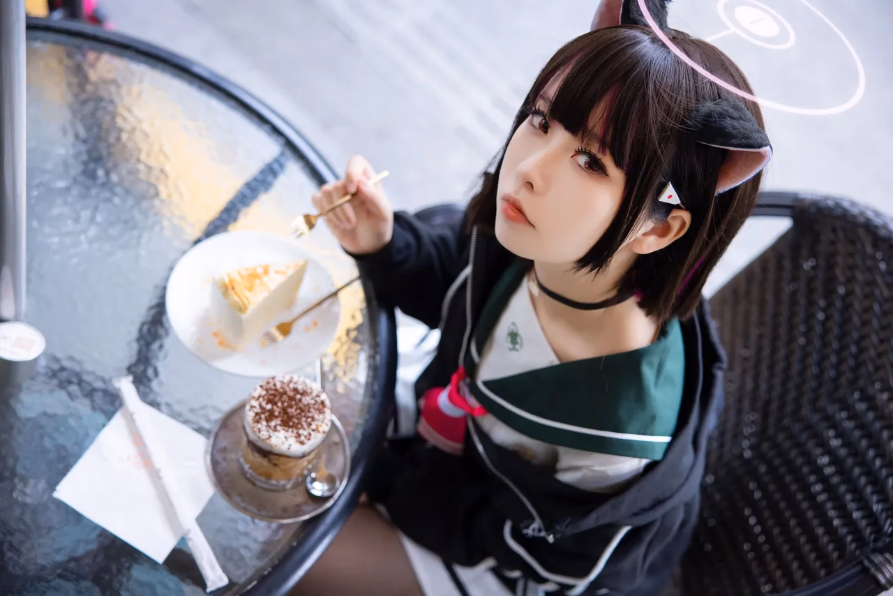 G44 wa Kizutsukanai as Kazusa Kyoyama — cosplay photo 15 of 30