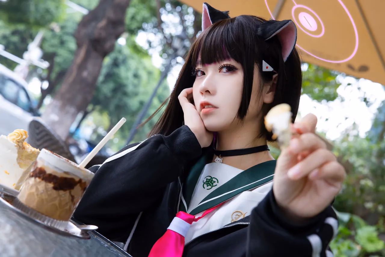 G44 wa Kizutsukanai as Kazusa Kyoyama — cosplay photo 18 of 30