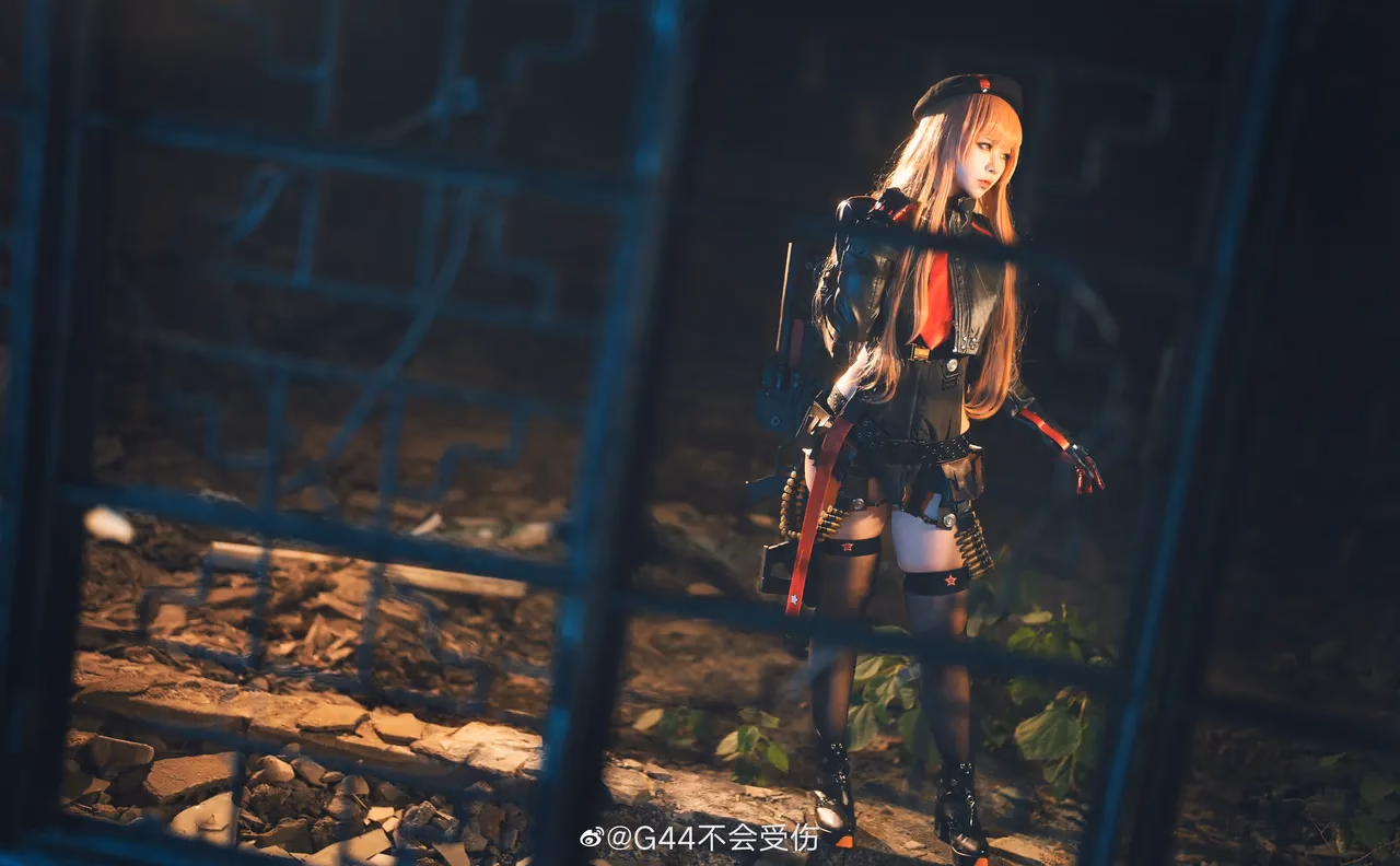 G44 wa Kizutsukanai as Rapi — cosplay photo 14 of 17