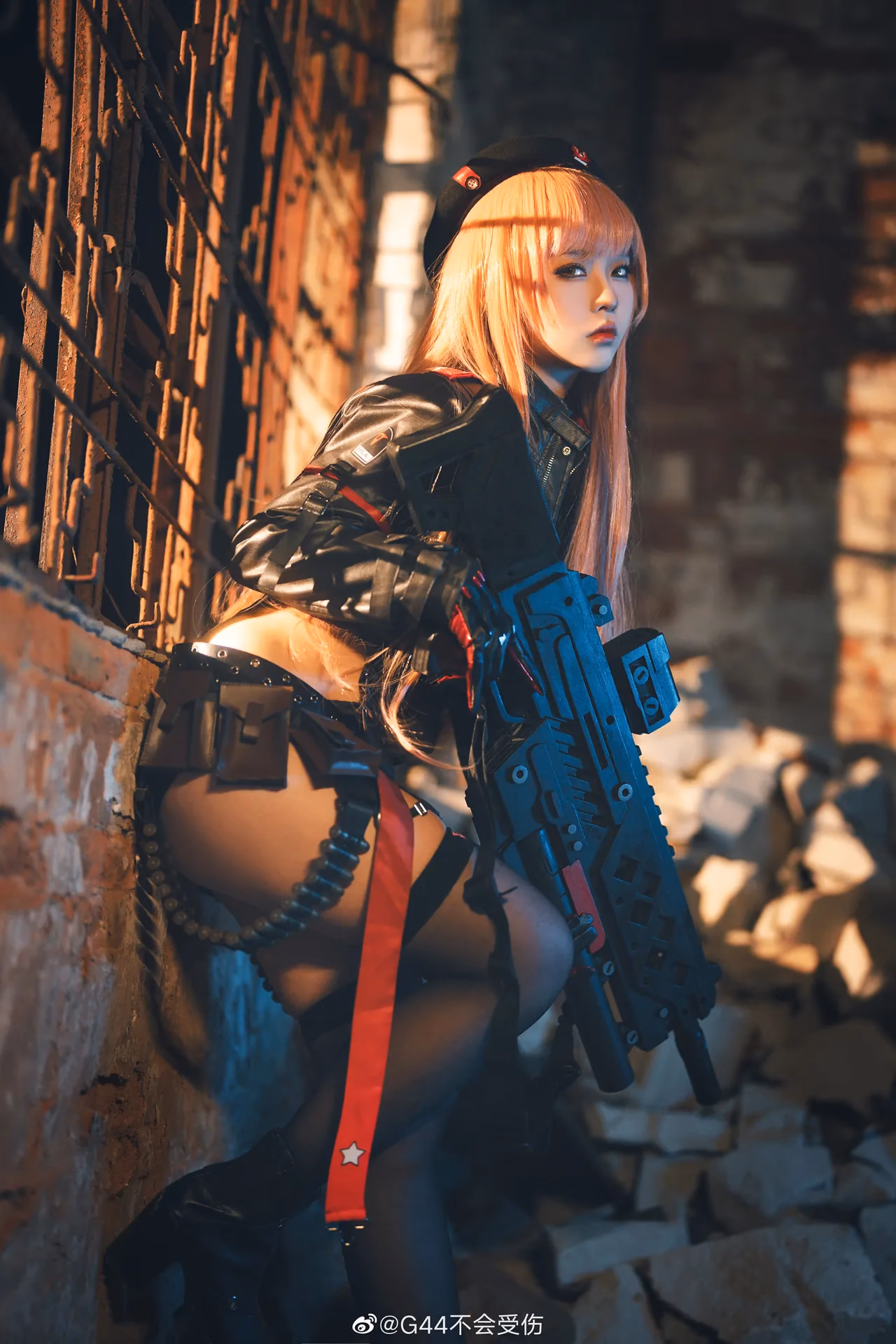 G44 wa Kizutsukanai as Rapi — cosplay photo 4 of 17