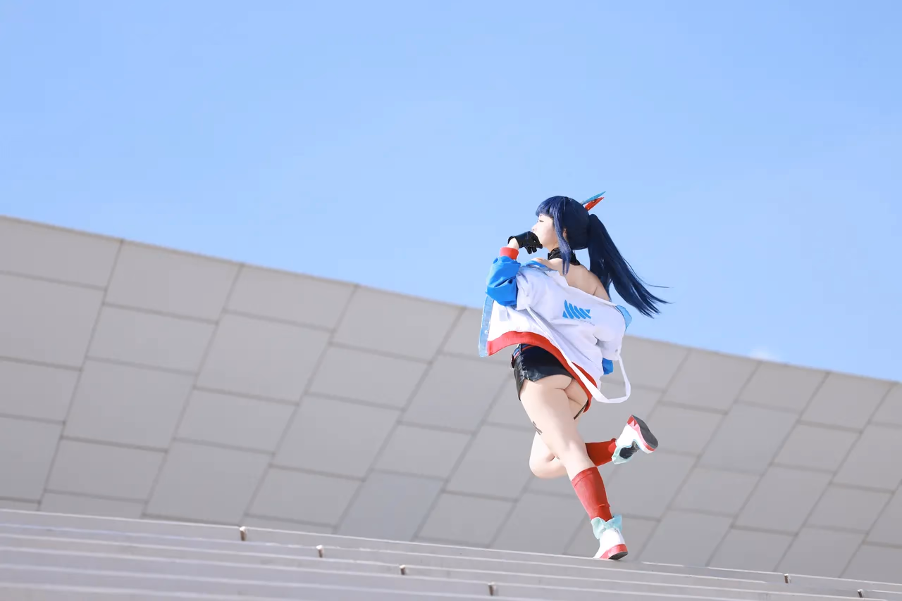 G44 wa Kizutsukanai as Rikka Takarada — cosplay photo 29 of 35