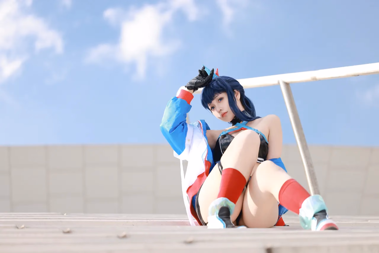 G44 wa Kizutsukanai as Rikka Takarada — cosplay photo 35 of 35