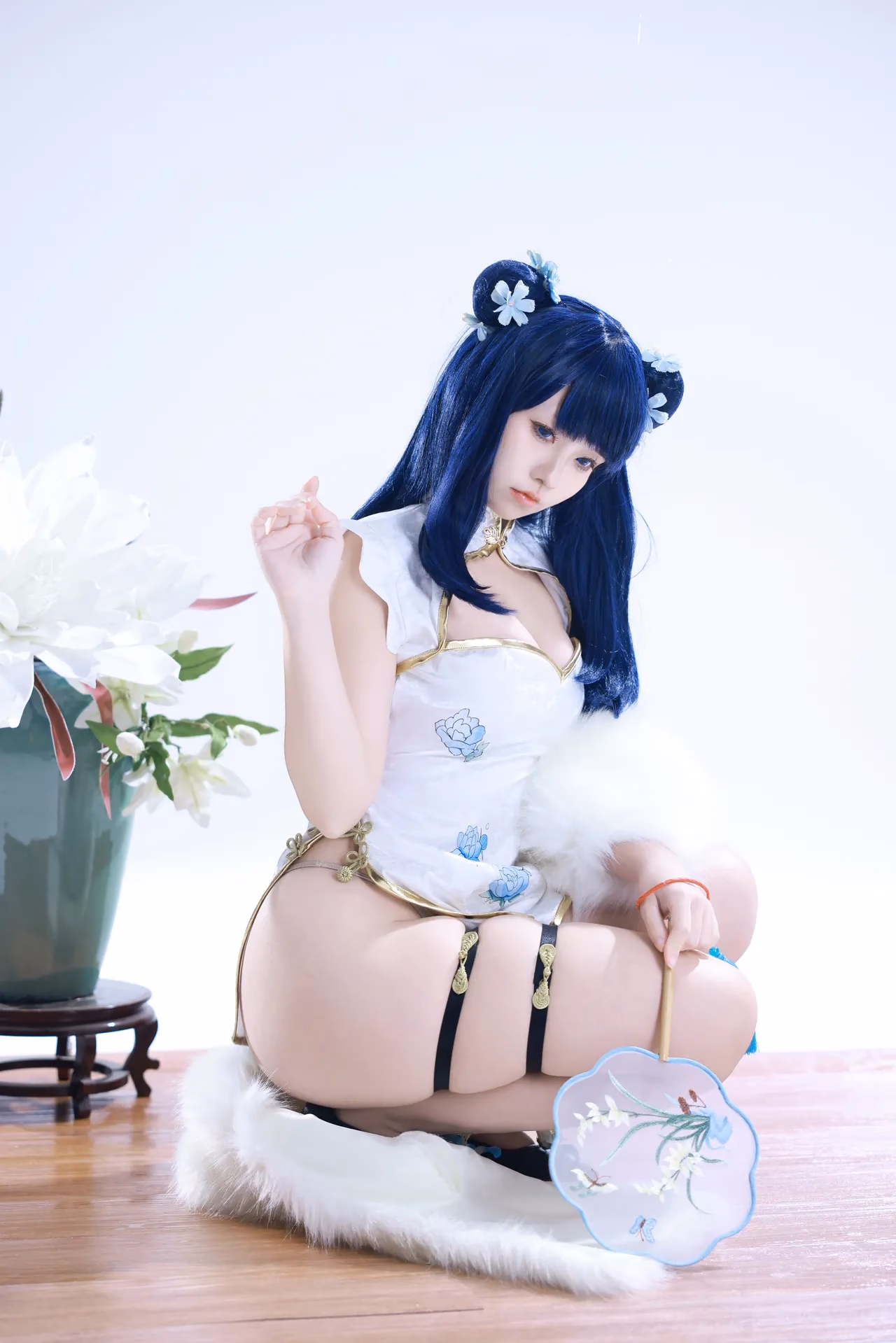 G44 wa Kizutsukanai as Rikka Takarada — cosplay photo 24 of 34